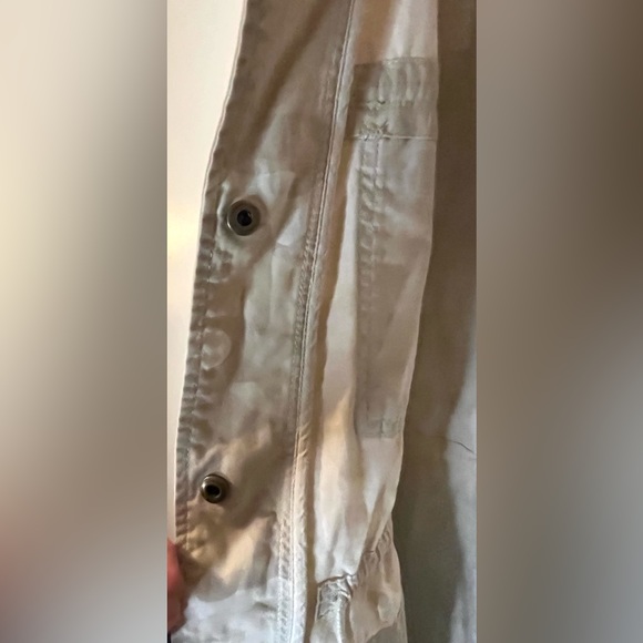 GAP Size XL Camouflage jacket.  100% cotton.  Like new condition. - Picture 3 of 9